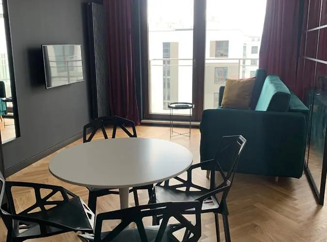 Wola Goleszowska * Varsó